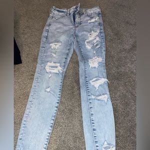 American eagle ripped skinny jeans